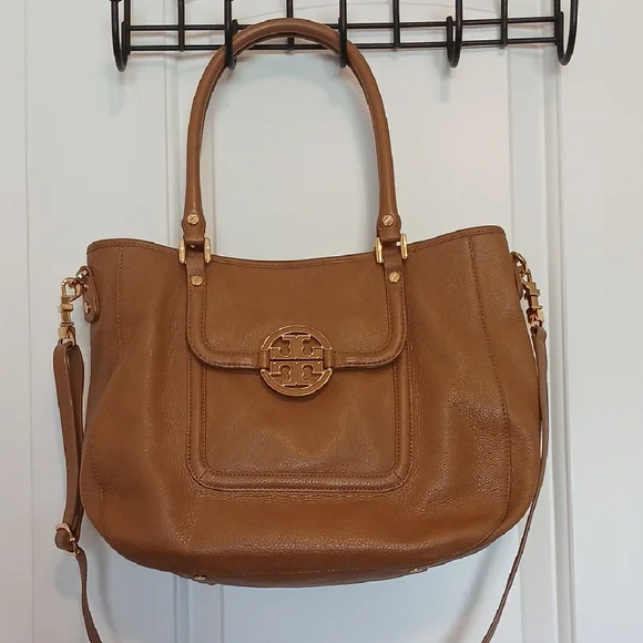 Tory Burch Amanda Tote & Wallet Set - Picture 3 of 17